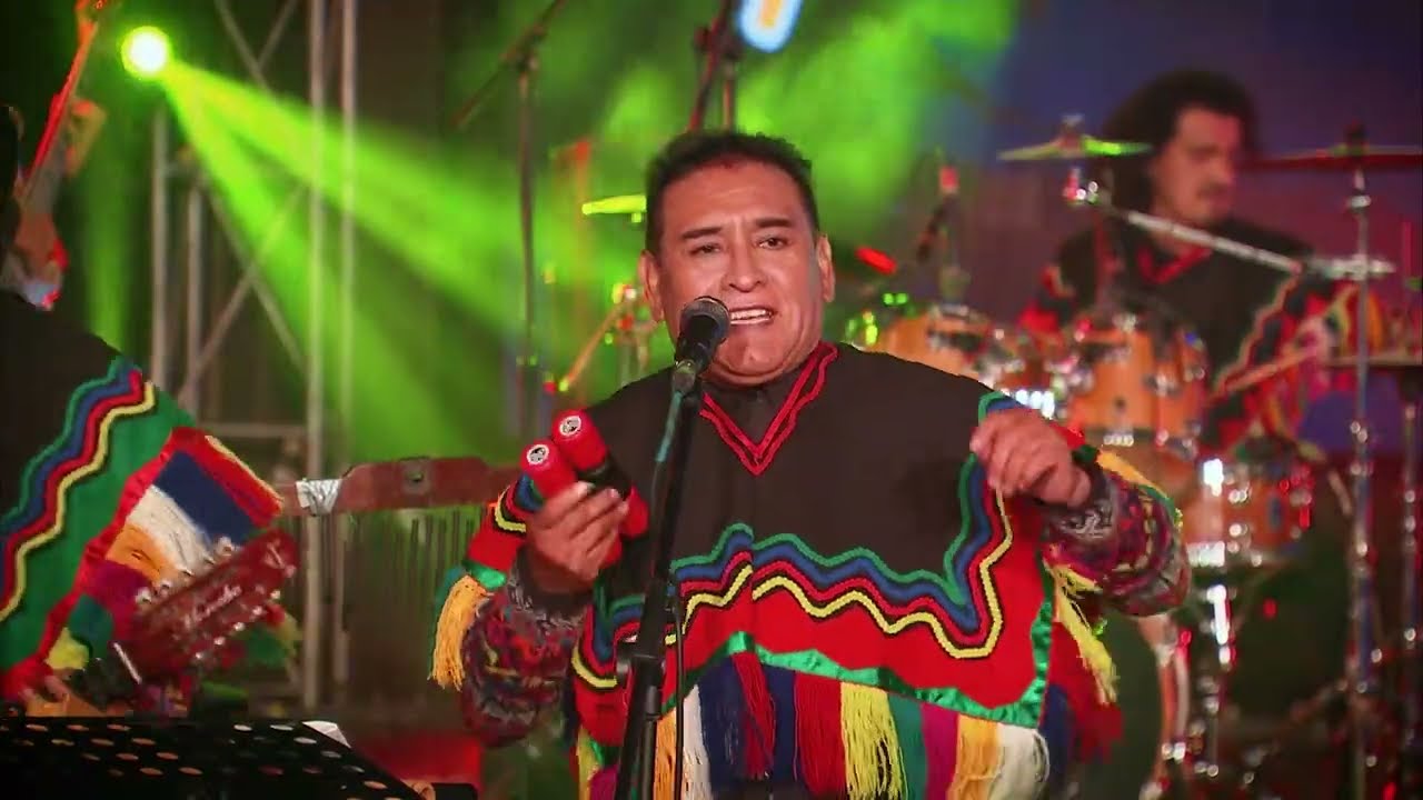 WAYANAY, CONEXION MUSICAL - Mix de Cumbias (Caballo Viejo y Pollera Colorada)