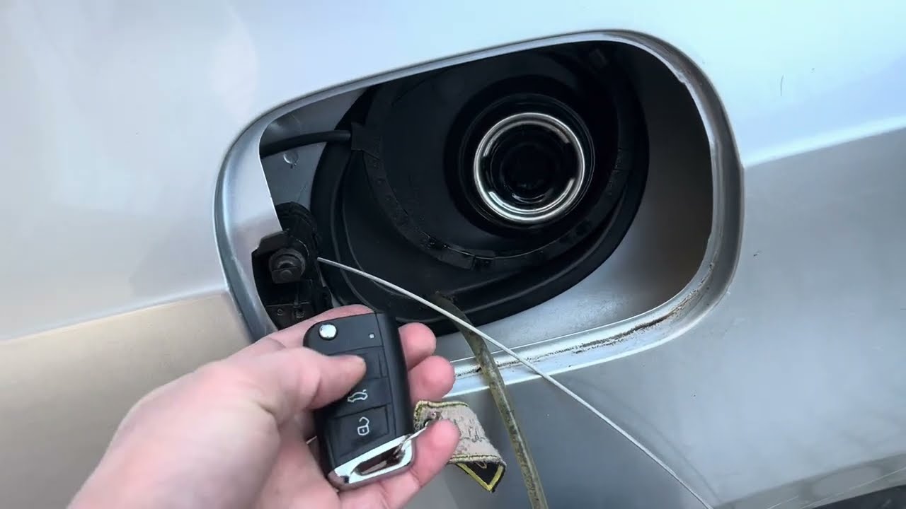 Skoda Octavia ve Vag(Volkswagen, Audi, Škoda Auto, SEAT) araçlarda yakıt depo kilit sorunu çözümü.