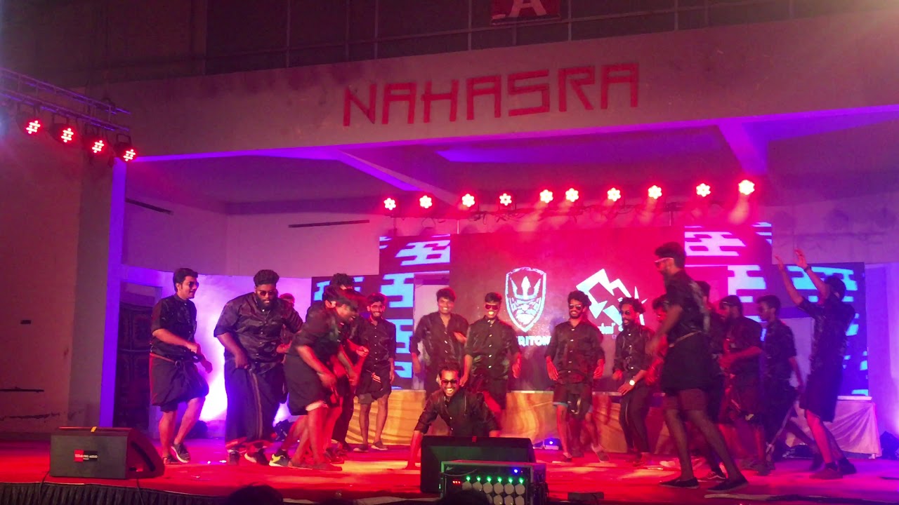 Kerala Funny dance at College of Engineering Perumon | EC TRITONZ | IT KOMBANZ