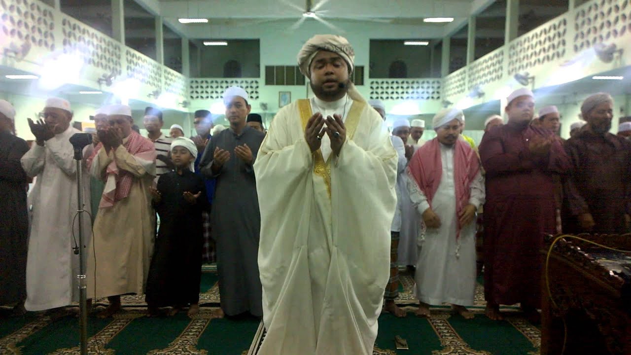 Sheikh Abdul Karim Omar Al-Fatani Al-Makki  Solat Subuh 08.11.2015 Masjid Nurul Amin Kg Delek