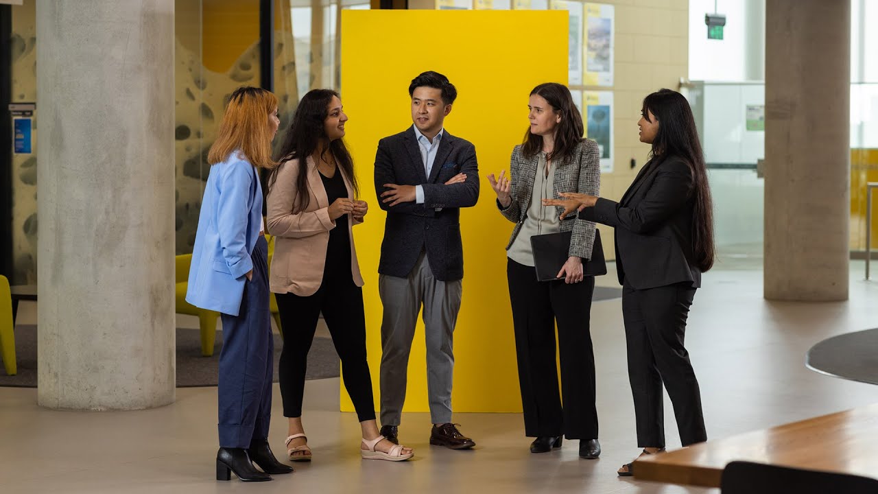 Dive Deep into Business with Flinders Suite of MBA Specialisations