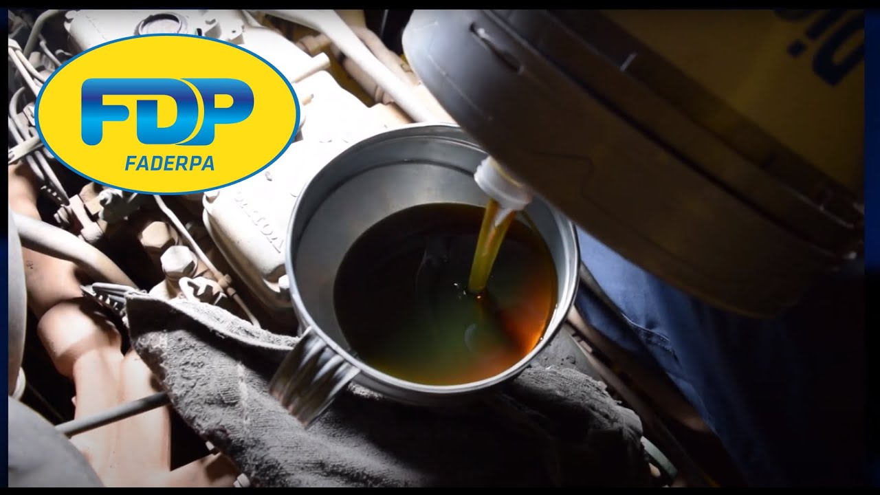 CÓMO CAMBIAR EL ACEITE DE MOTOR EN UN CAMIÓN | VOLVO