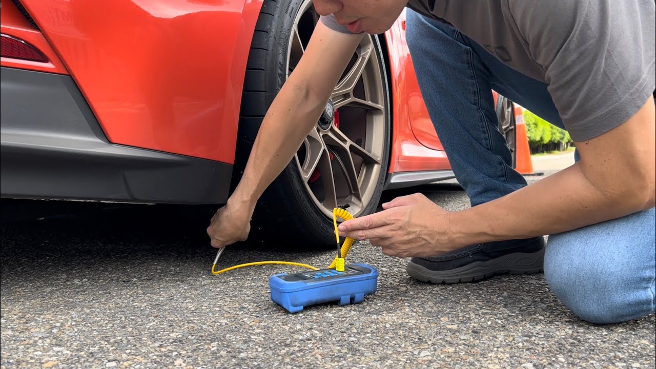 胎面溫度上升攝氏7度、胎壓上升2psi｜PORSCHE 992 GT3 手排 Touring 實測｜堂哥麗寶前準備｜為什麼輪胎溫度很重要？Eastern Rock 來解答