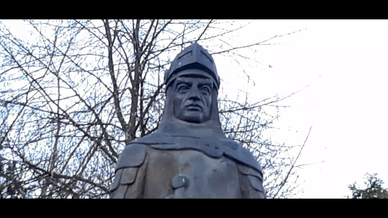 Garb&oacute;w, miejsce urodzenia Zawiszy Czarnego.