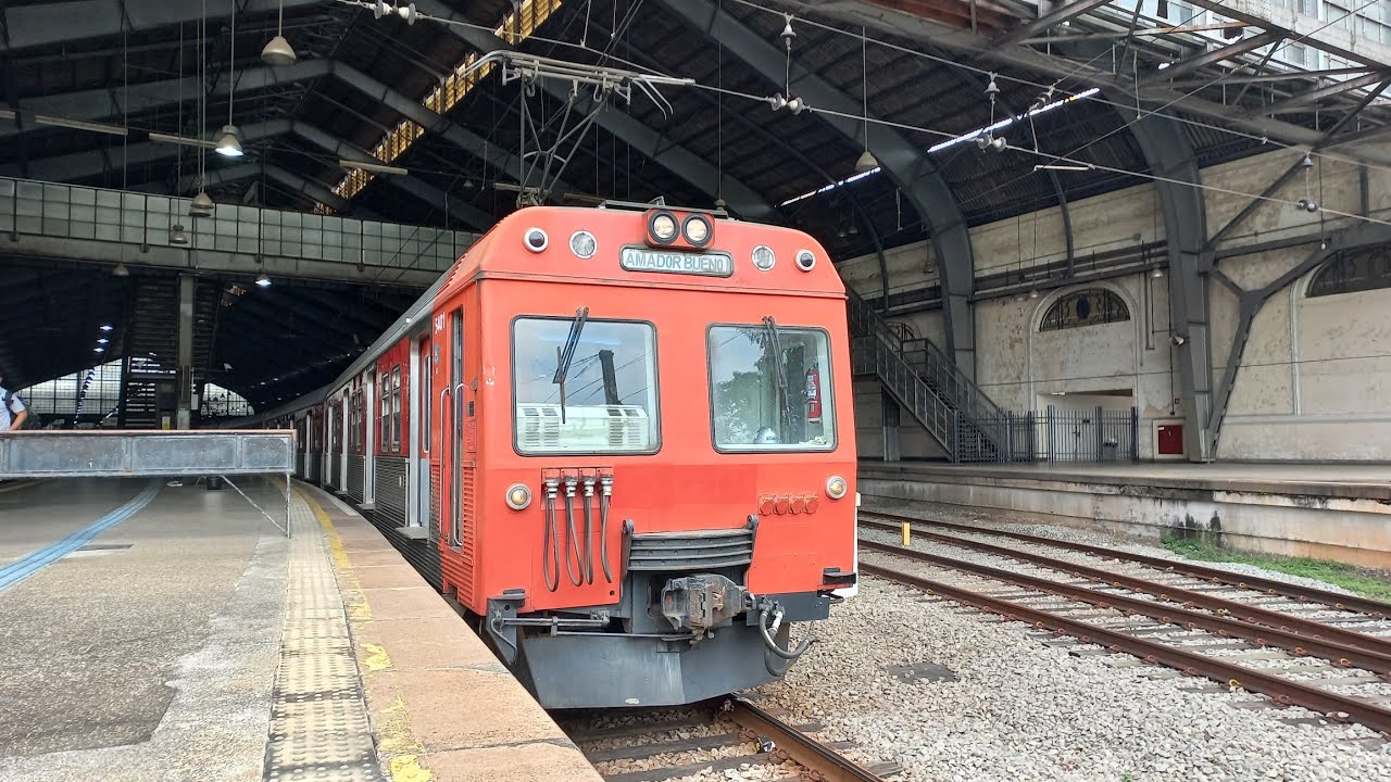 (Via Mobilidade)flagra! série 5400 na estação Júlio Prestes!!!