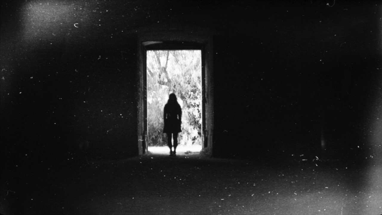 Ambyion & Phelian - Grey Unknown