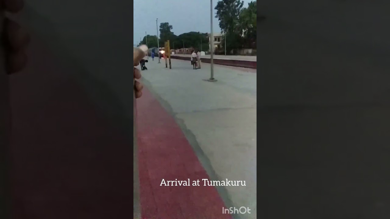 Reaching Tumakuru Junction | Indian Railways Arrival #Tumakuru#TrainArrival#IndianRailways#Railfanni