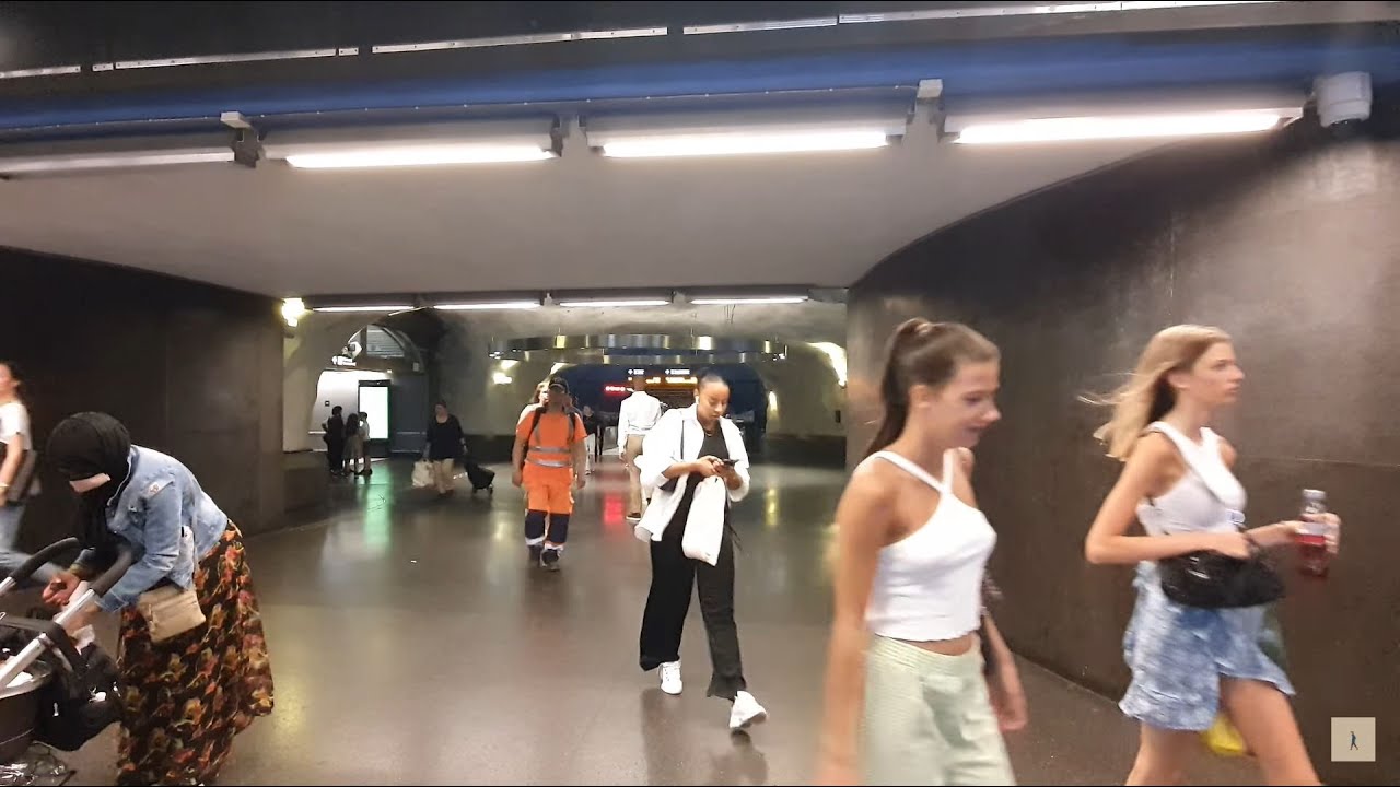 Stockholm city - walking around The Church of Saint Clare - #124