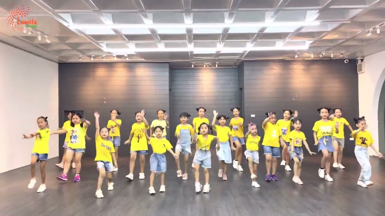 SA MAU KOI - LỚP PANDA | HLV THUÝ NGÂN | ZUMBA KIDS | LAMITA HÀ TĨNH.