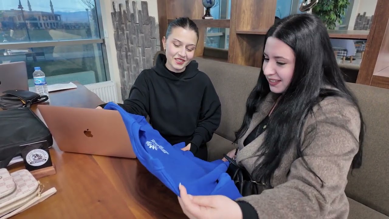 🔥 ETÜ Store: Kampüse Tarzını Yansıt!