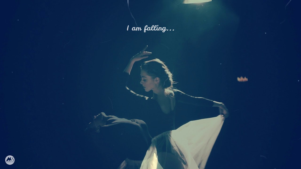 MARGA SOL - FALLING (Official Video)