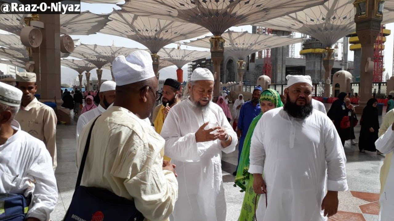 || Part 1 || Umrah Mubarak ||   2018    Sarkaar Hasni Main (RA) At Madina Sharif ||