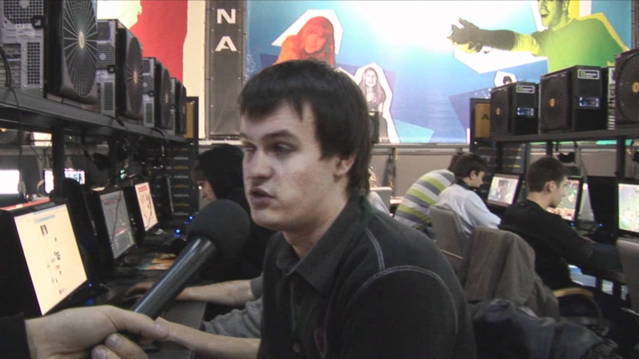 Экспресс интервью с ХВОСТом (команда Navi, Dota)