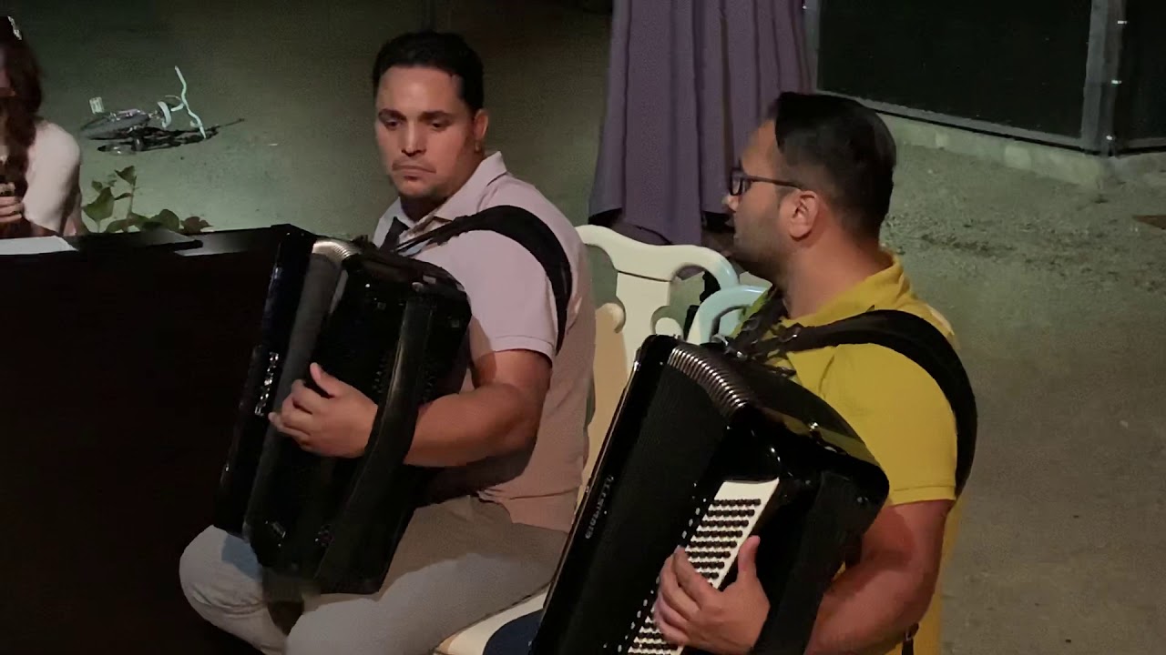 Amagire  - FRATII STRUGARIU,Sorin Si Daniela Piu,Ionut Gontaru