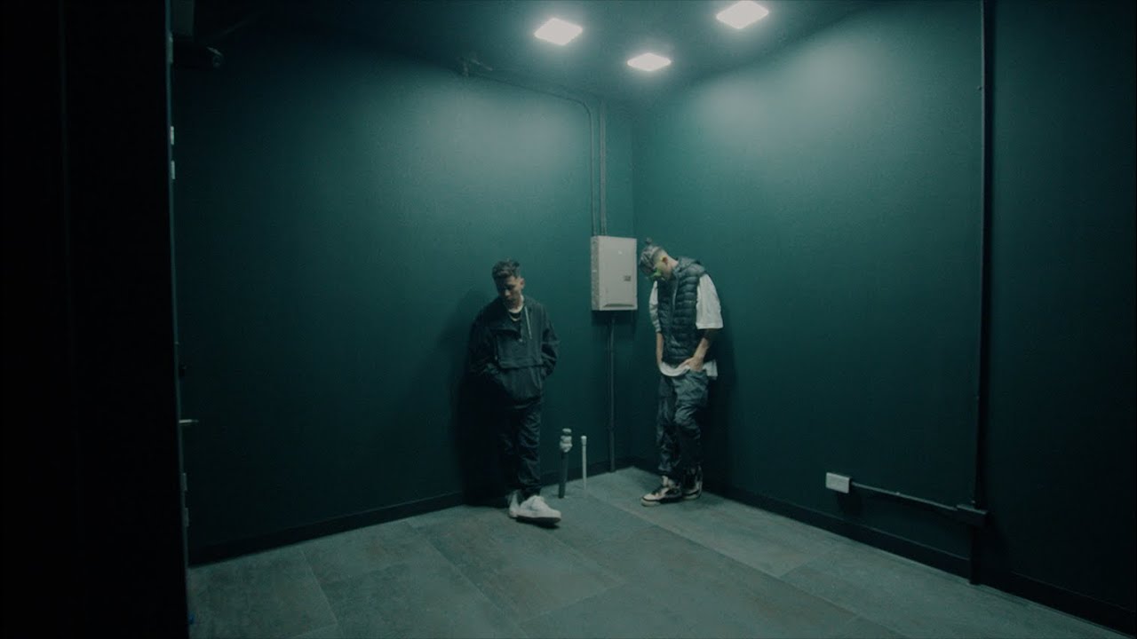 Siho Villalobos, Deeikel - REZAS (Video Oficial) Dirigido por Cesc