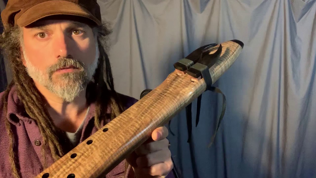 Singingtree’s low C# Native American Drone flute