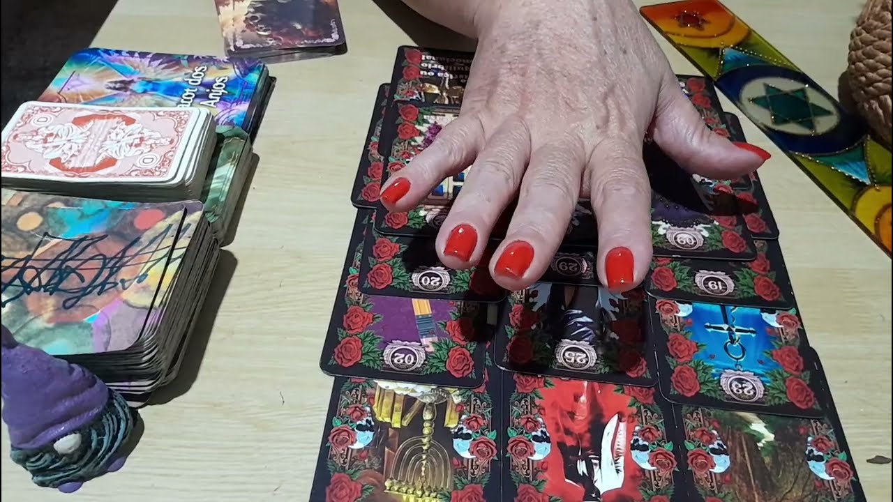 O PASSADO  BATE NA TUA PORTA: VOCÊ  ABRE OU TRANCA DE VEZ⁉️ ANTES DE ABRIR , VEJA ESSA LEITURA 📚 😱