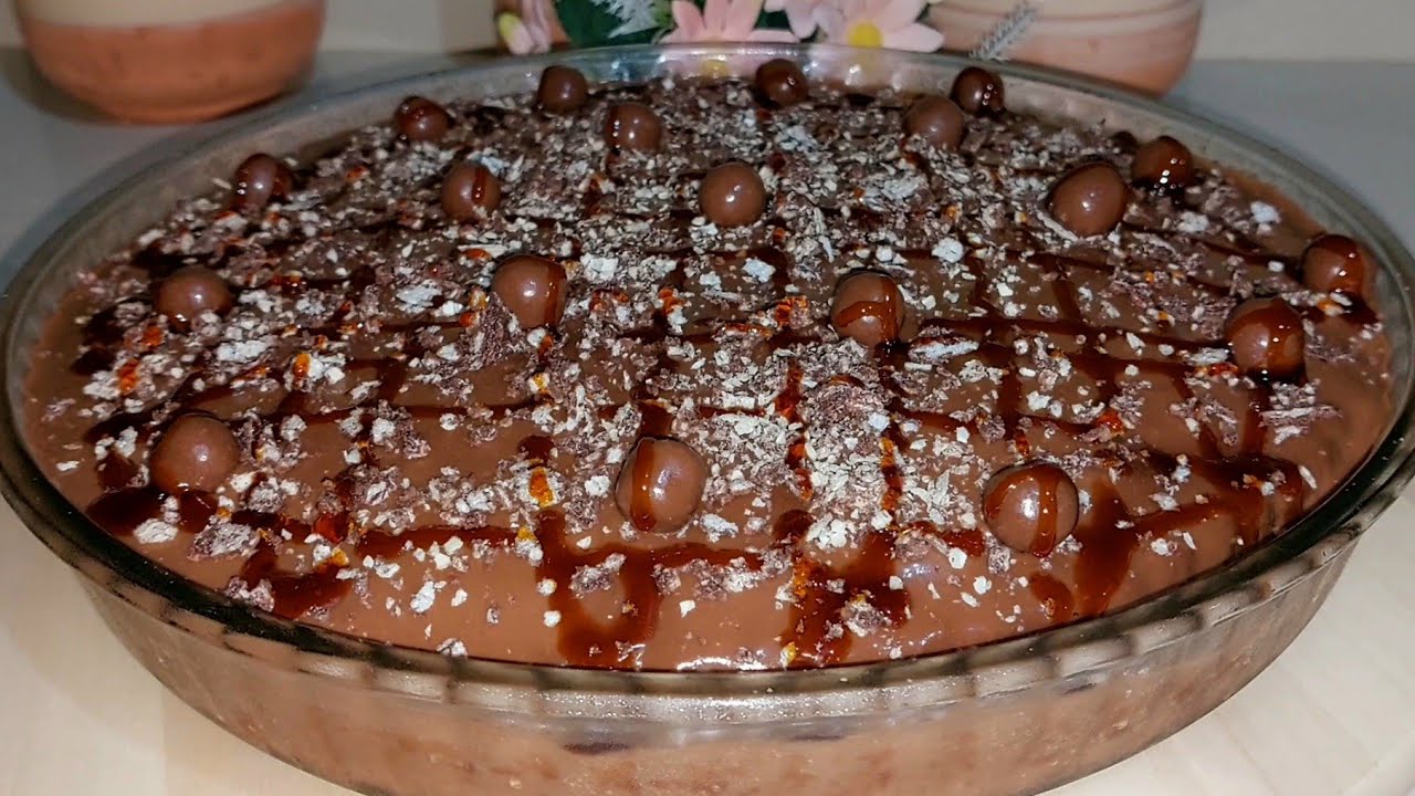 هادي لي غتحمر لك وجهك فالعيد 😍 كيكة الشكلاط الخفيفة و المسقية بصلصة كتزيدها لذة و طراوة و تعليكة💯
