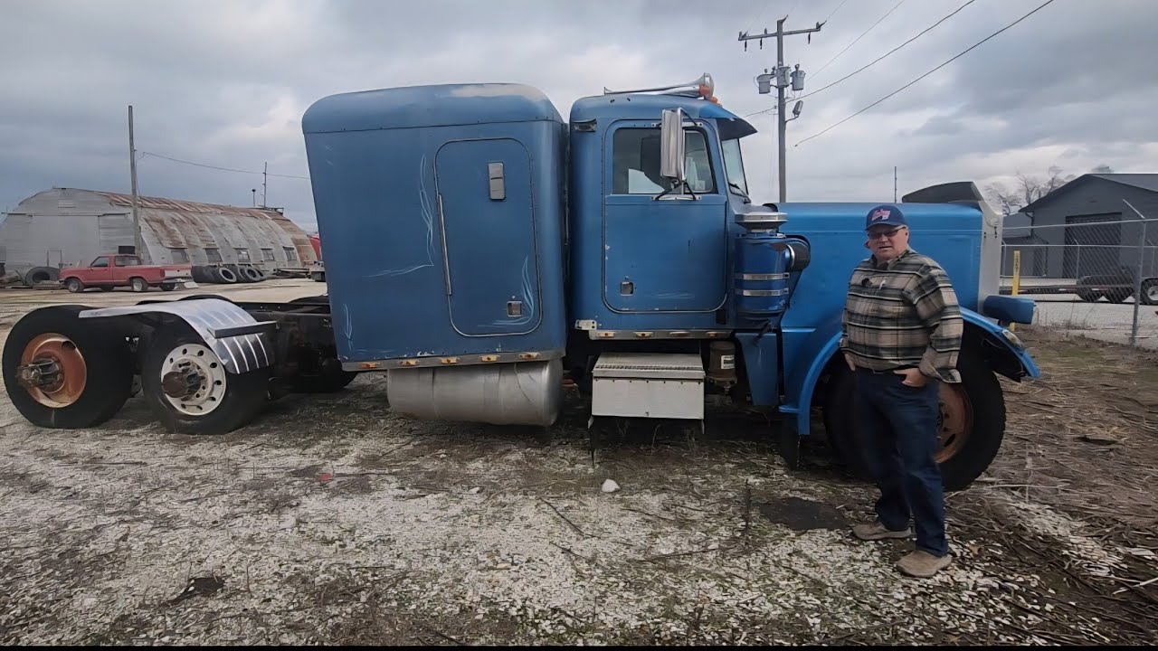 1984 359 Стандартный капот Peterbilt