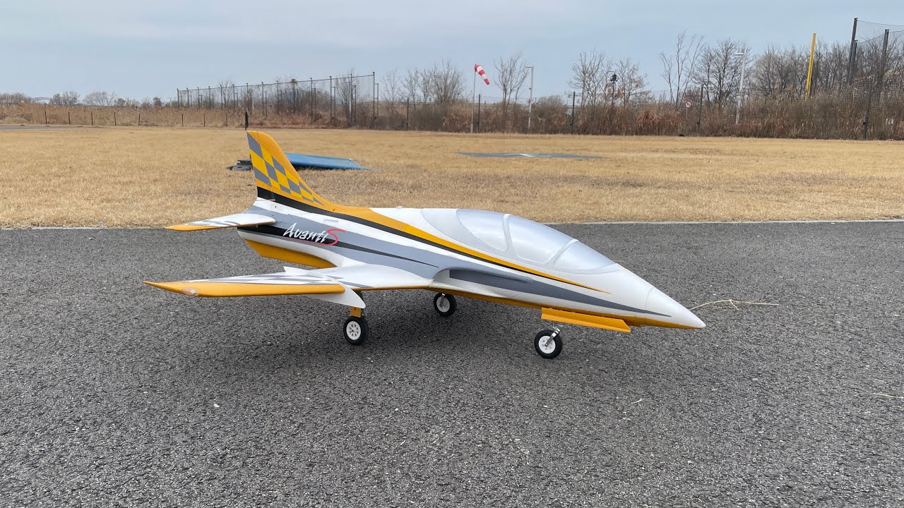 Freewing Avanti S V2 80mm EDF Jet Maiden Flight Highlights