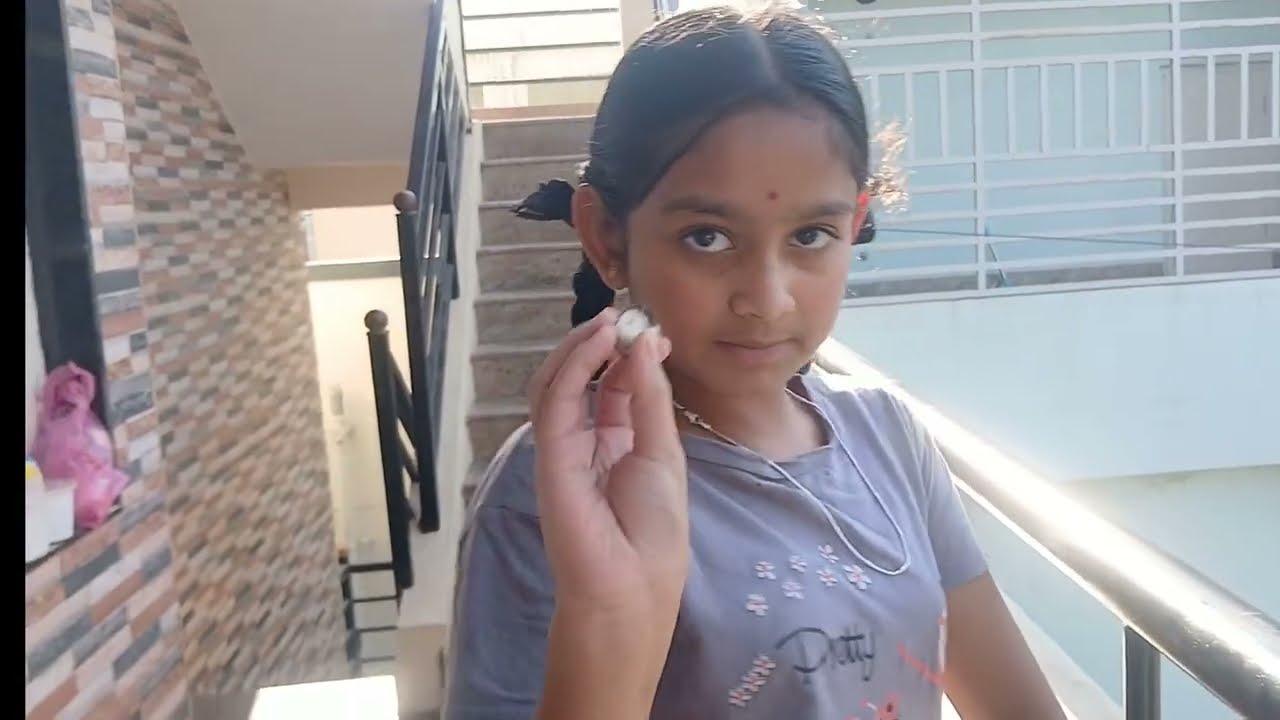 ಎಷ್ಟು ದೊಡ್ಡ ಹಾವು 🪱