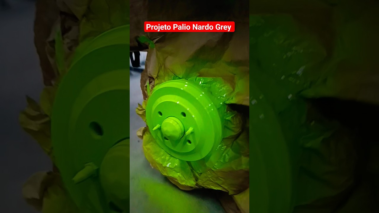 Palio pintura Nardo Grey! Pin&ccedil;as Verde Limon 😍 #pinturaautomotiva #funilaria #strike #delete #vonixx