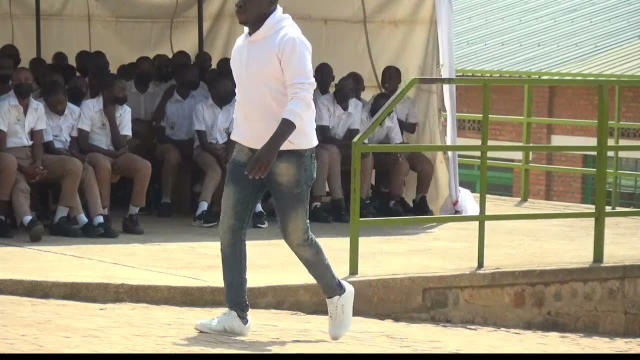 UMUHANGO WO GUTANGIZA ISHURI RYAVUTSE KURI COLLEGE ST-IGNACE MUGINA: