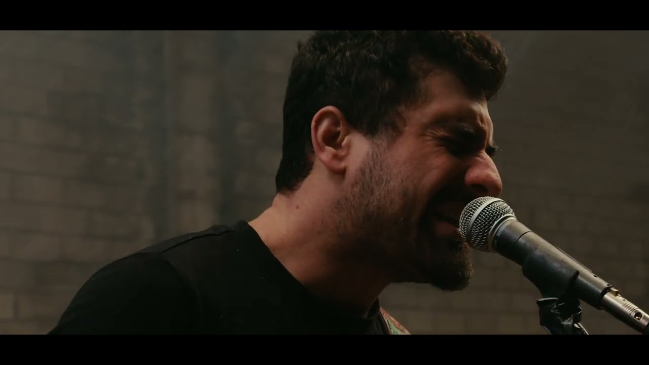 BATTOSAI - Estrellas (Videoclip Oficial)
