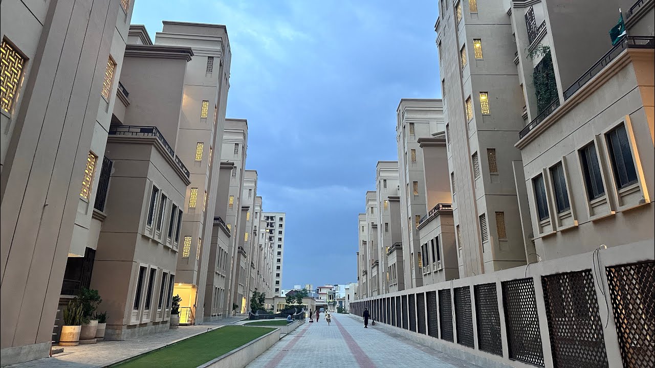 Falaknaz Harmony |3 Bed Dd 1550 SQFT| Park Facing Ground Floor Cottage| For Rent| Main Jinnah Avenue