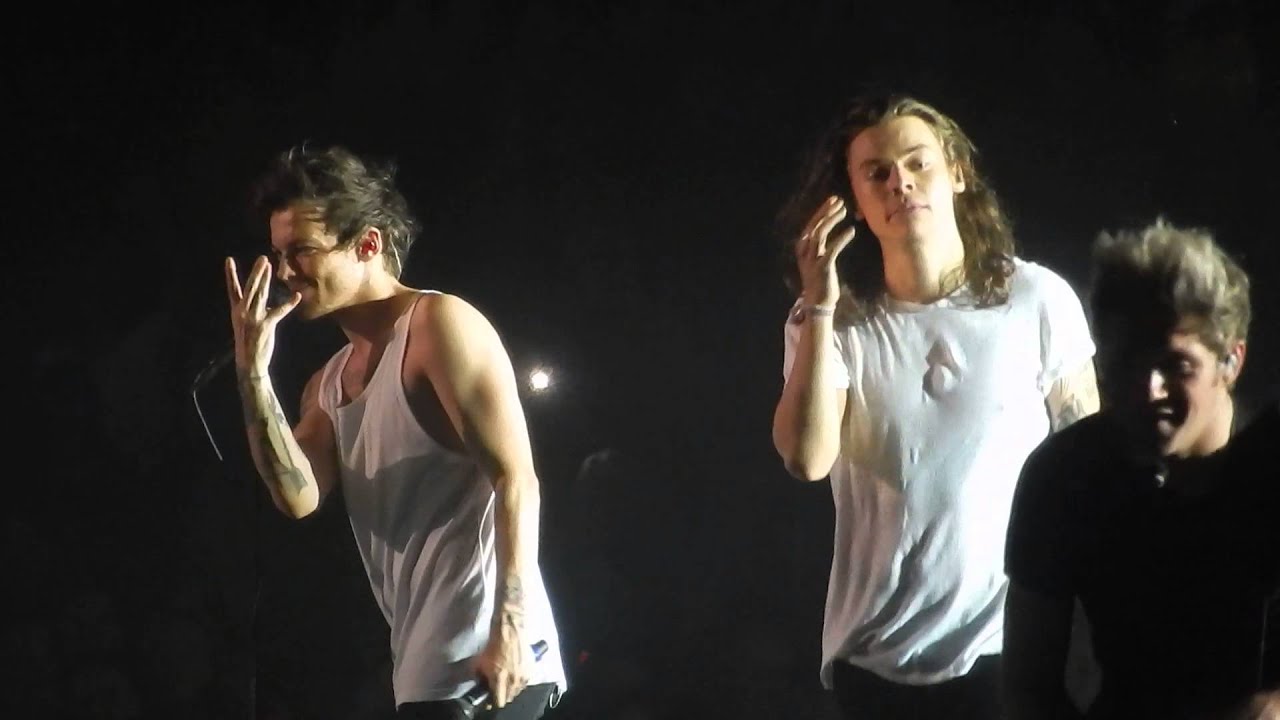 Lilo talking and Little White Lies - 30.10.15 Sheffield