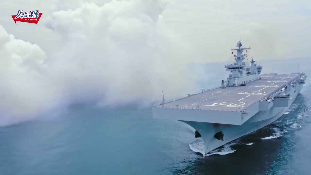 Training highlights of amphibious assault ship Anhui