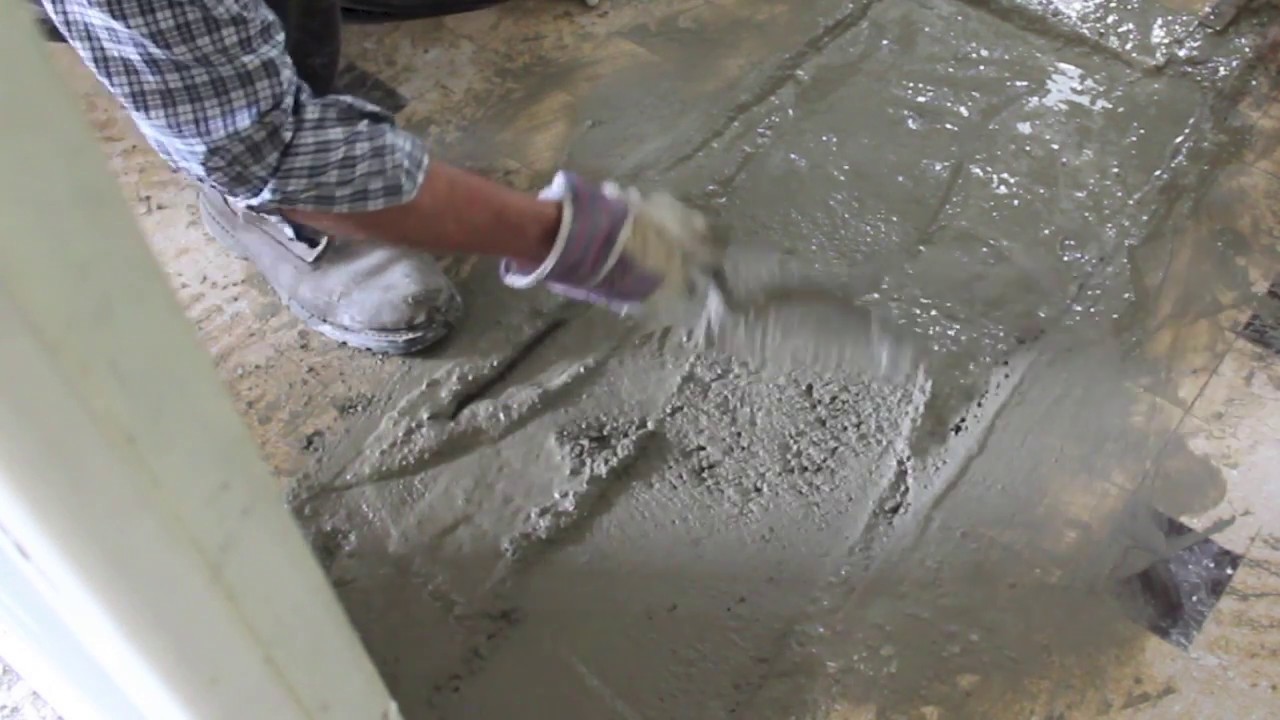 BOUCHER UNE CAVITE DANS UN PLANCHER BETON