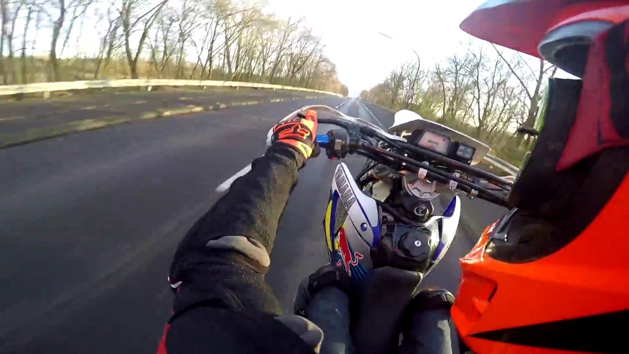 Police Getaway / Escape with Yamaha DT125