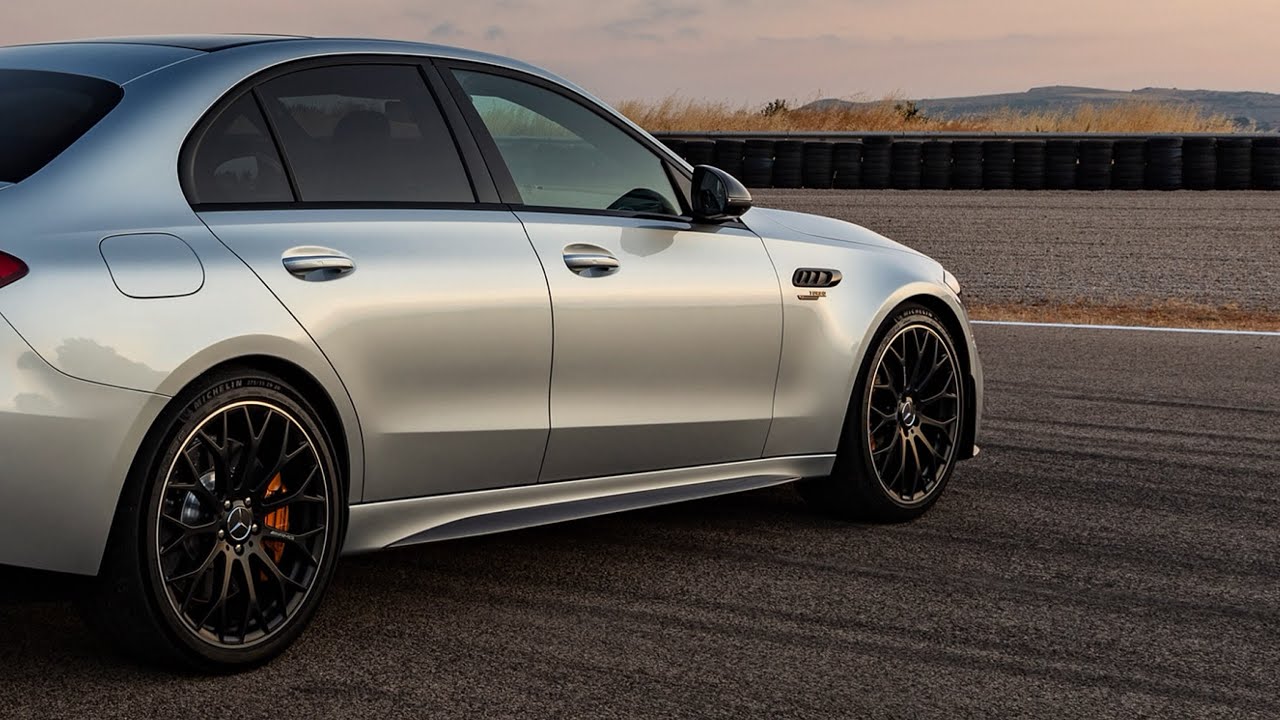 Mercedes уничтожил свою самую крутую модель. 