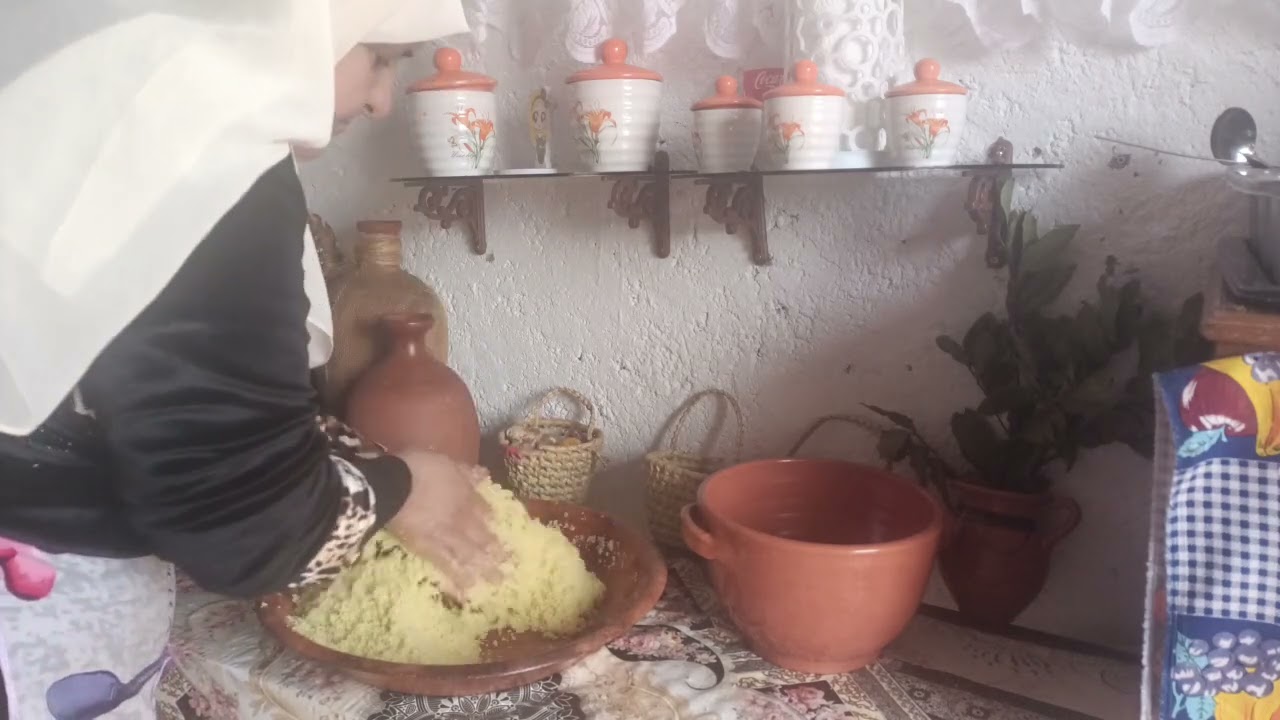 حياة في المزرعة مع تحضير الكسكس طبق تقليدي جزائري بامتياز
