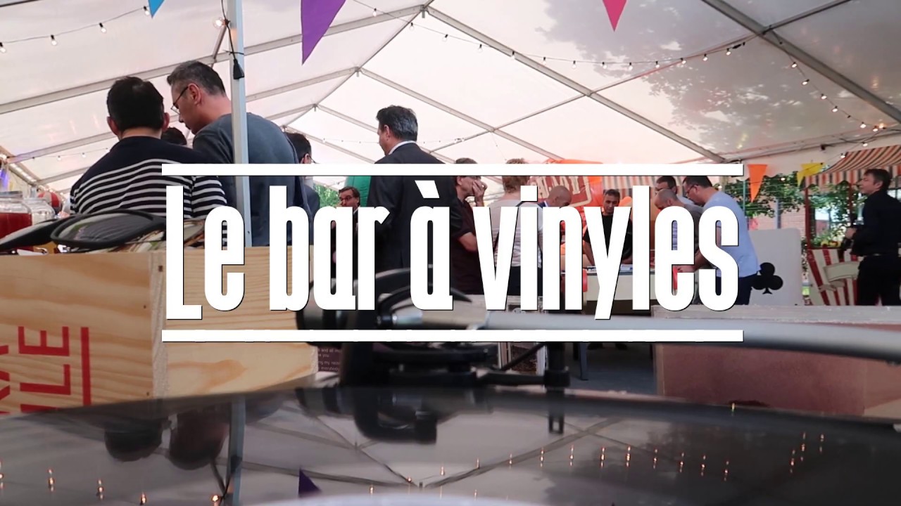 Le bar à vinyles dj paris & île de France | animation originale pour mariage et entreprise