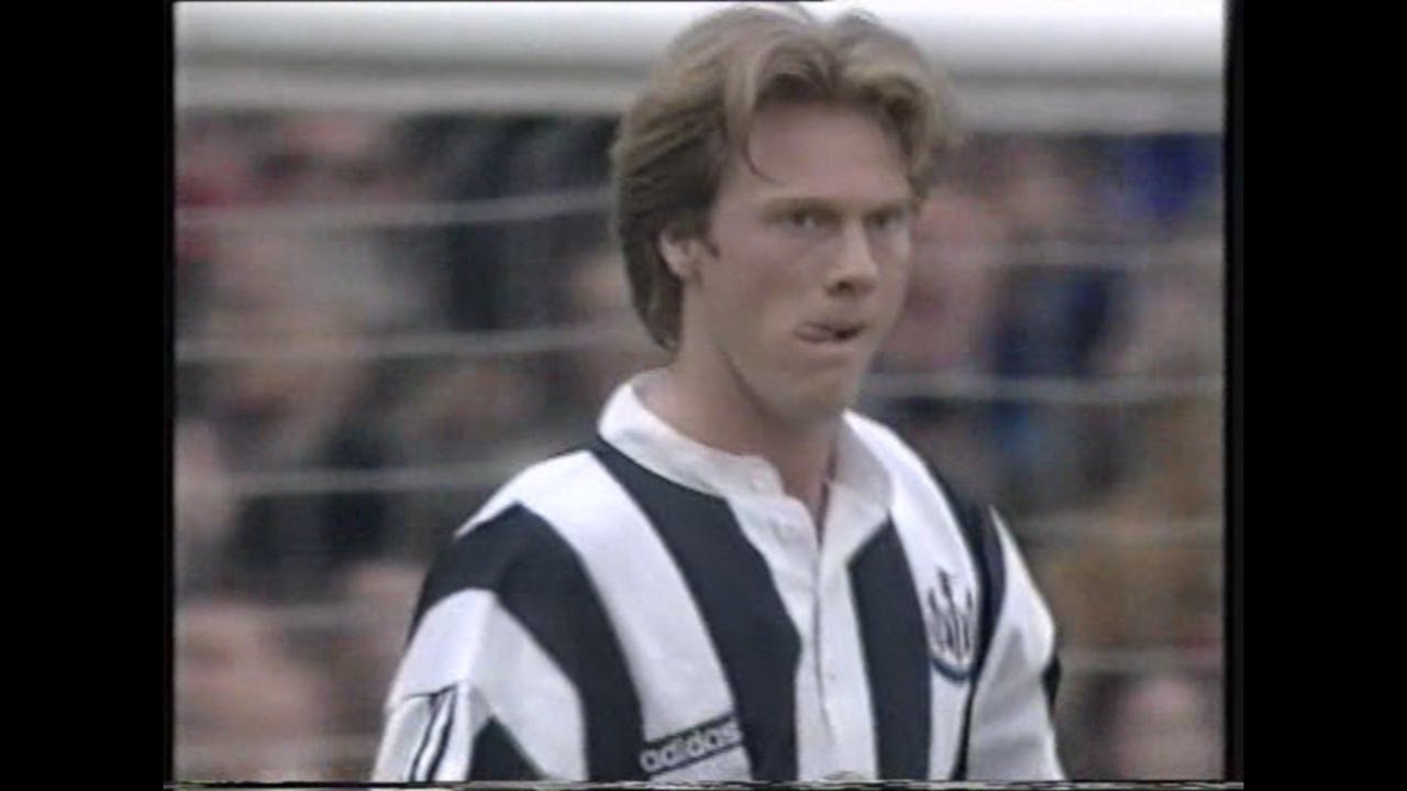 Arsenal v Newcastle  1995/96 - Pr 23/03  (2-0) - extended highlights