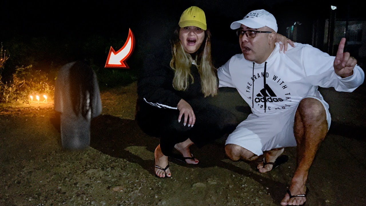 EXPLORAMOS UM BOSQUE ABANDONADO AS 