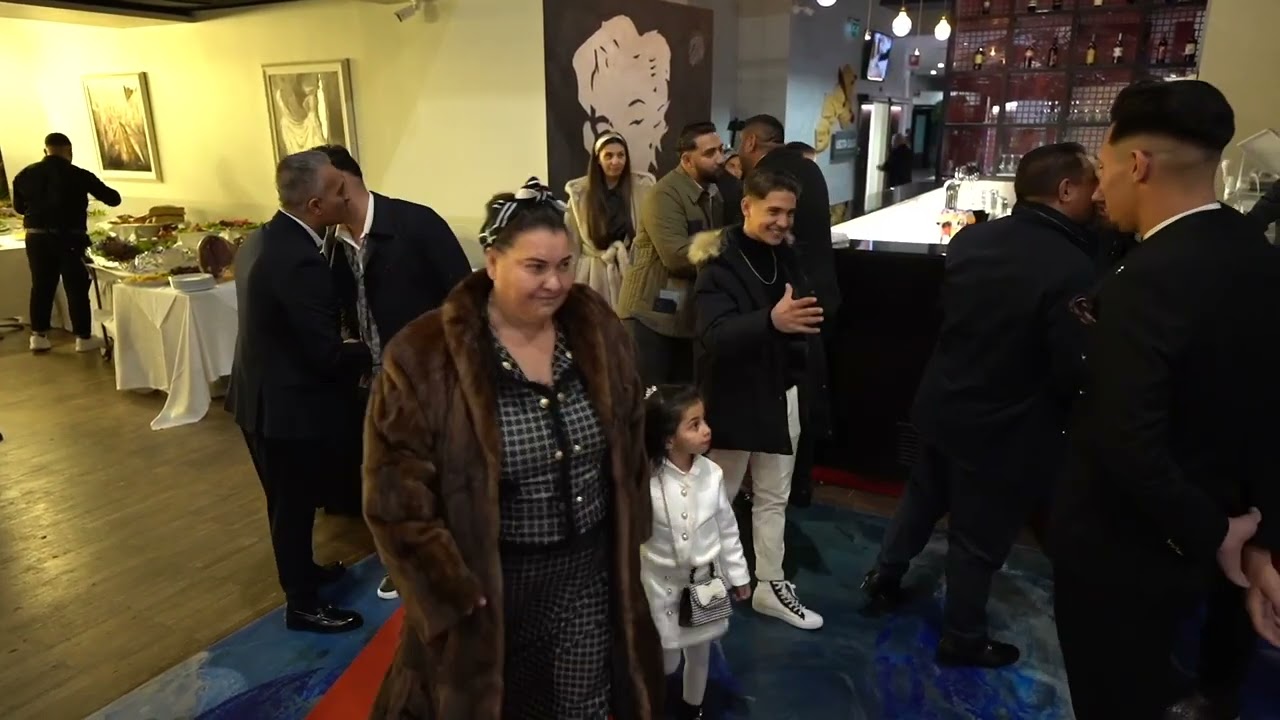 ARMANDO & SARA