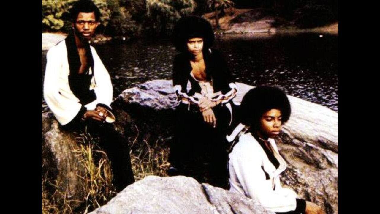 BLACK IVORY: 