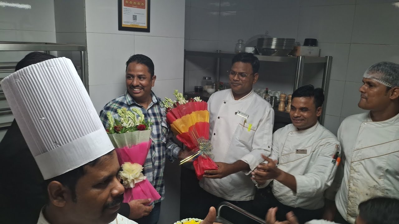 Chef ki vidai  😐