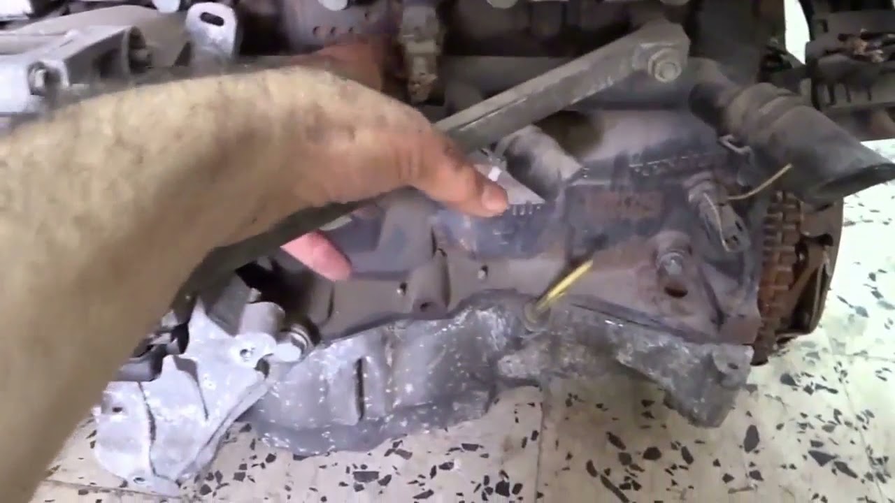 Double arbre came renault 1.6 essence - الفرق بين محرك رينو 1.4 و 1.6@mecaniquemoktartunsie