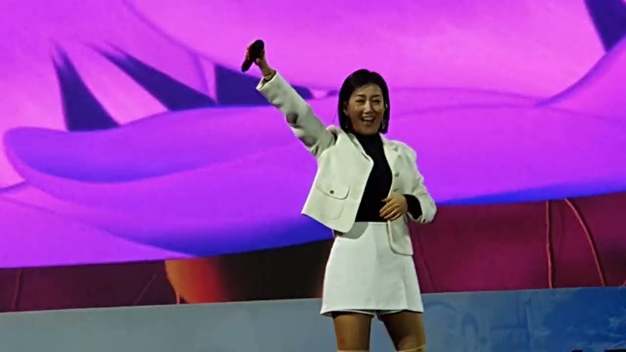 2025.11.1.가수 장윤정 강릉시민의날 행사 공연