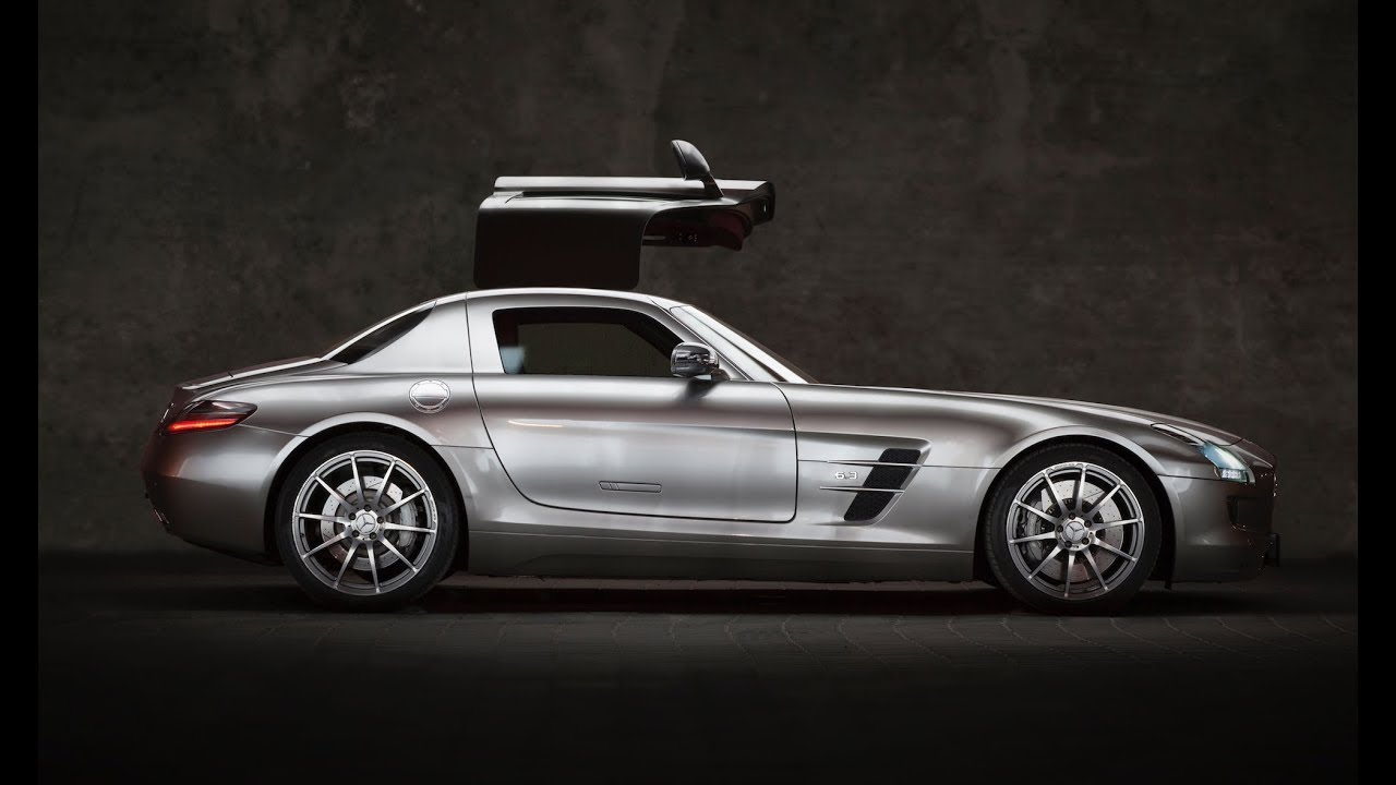 Mercedes SLS AMG Gullwing SUPERCAR