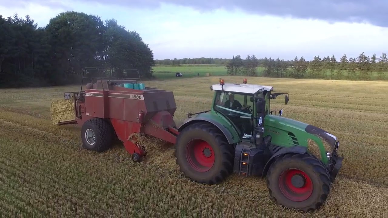Presning af halm 2022 - Erling Kjærs Maskinstation