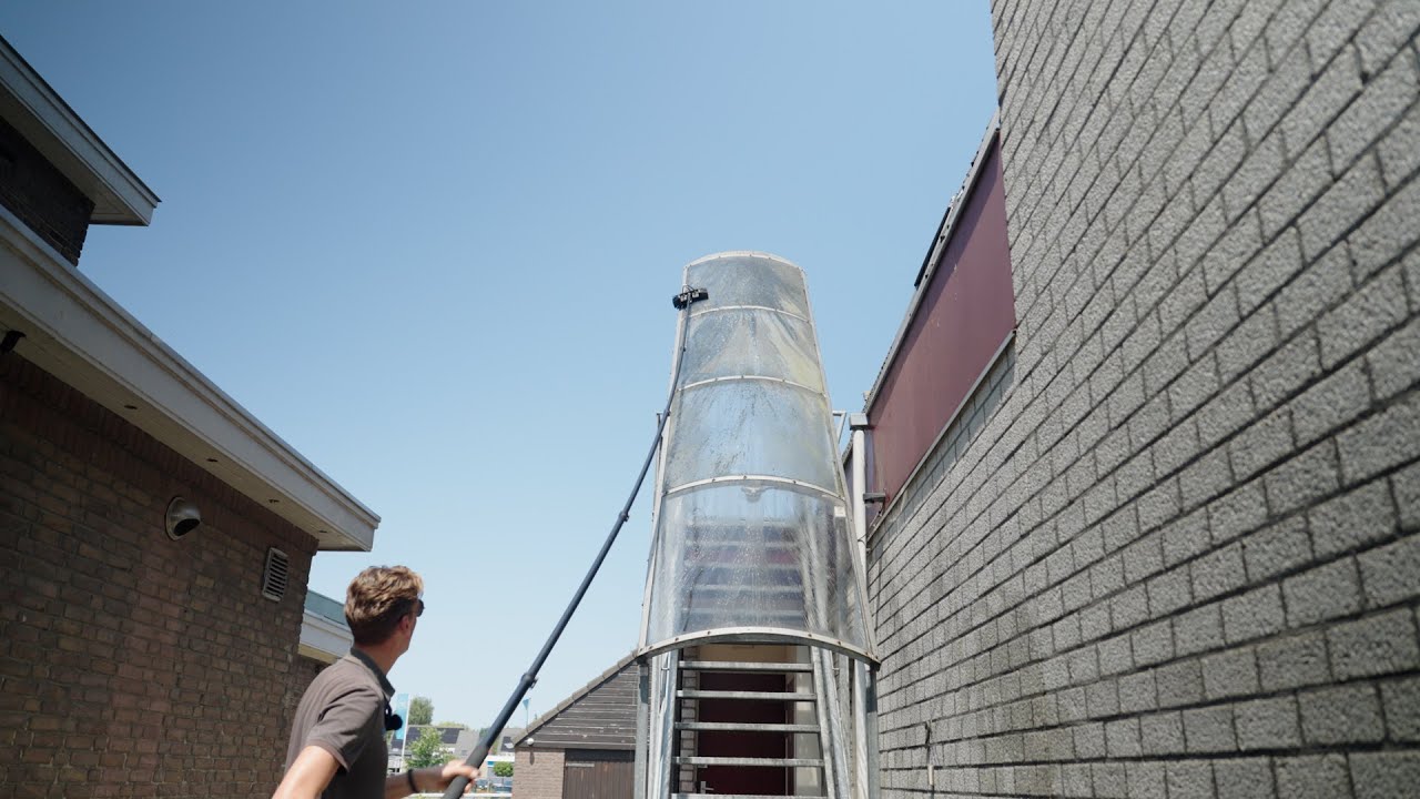 Koepel schoonmaken met onze nieuwe Telescoopsteel!
