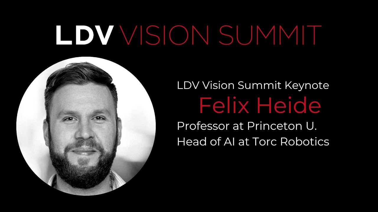 Bringing 3D Holograms to Everyday Eyewear: A New Era of Immersive Displays
