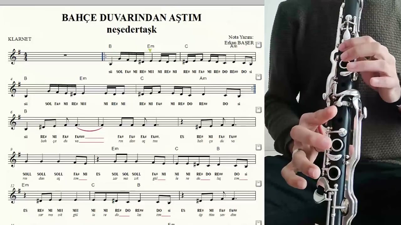 BAHÇE DUVARINDAN AŞTIM klarnet NOTALARI eşlikli ALTYAPILI yakın çekim.