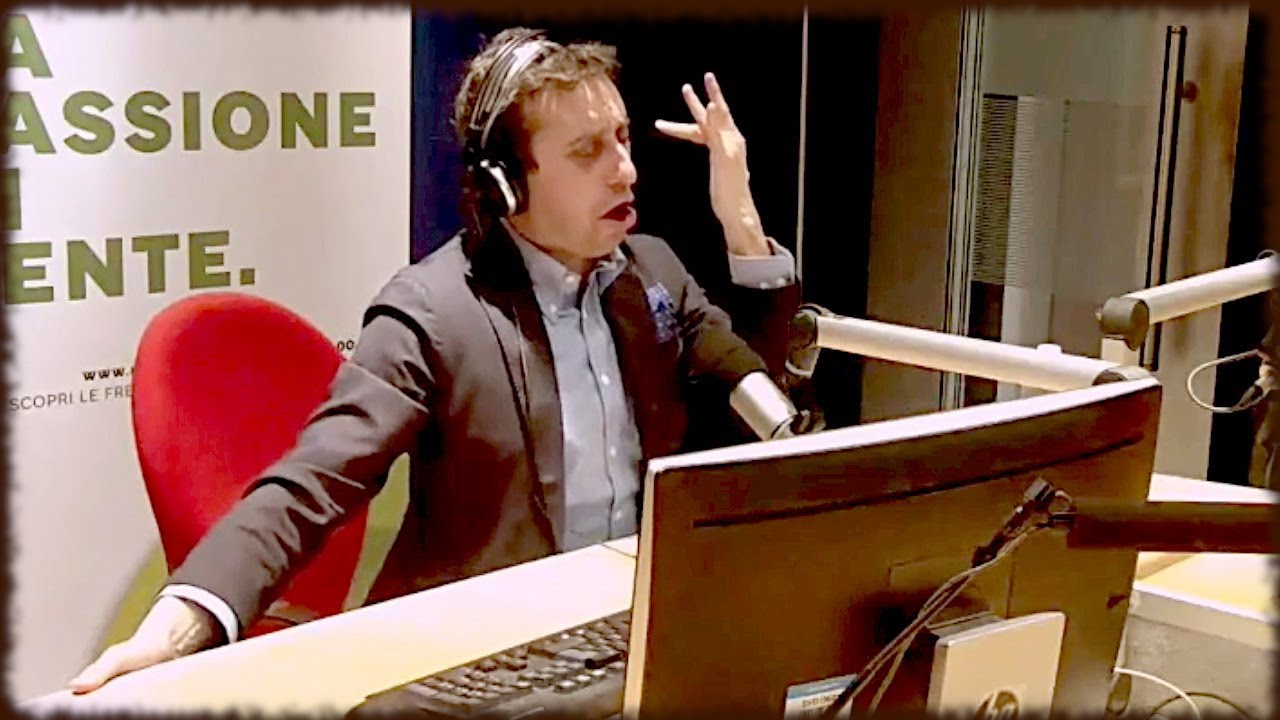 Freccero porta un cinese a Sanremo 💐 - La Zanzara 3.2.2020