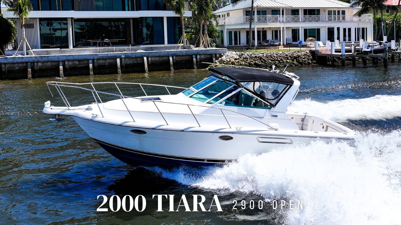 2000 Tiara 2900 Open | Blue Top Yachting